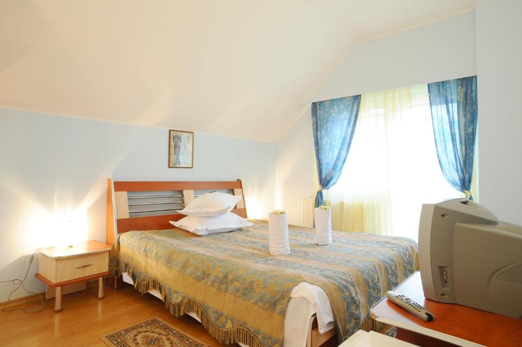 Miraj Hotell Azuga Rum bild